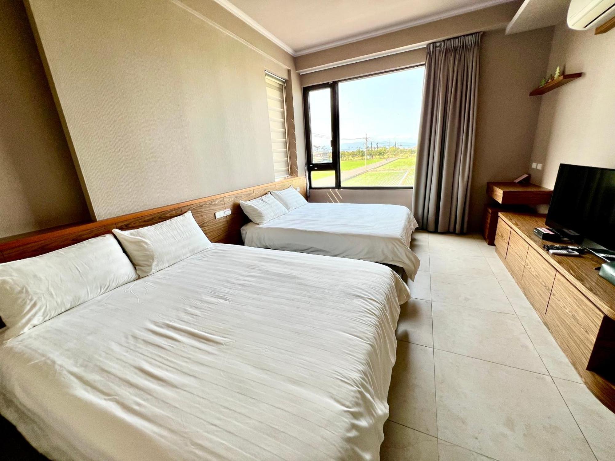 Xin Yi Bed & Breakfast อู่เจี๋ย ภายนอก รูปภาพ
